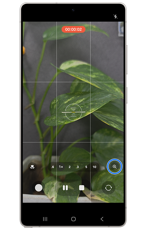 image showing to tap on Smooth zoom icon on the right side of camera screen