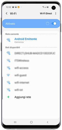 Quando il telefono è connesso, il nome della rete diventa azzurro e viene spostato dalla lista alla sezione “Rete corrente”