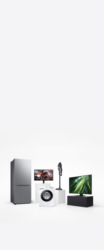 Vengono mostrati sei scenari d’uso dei Samsung Smart TV: fare ginnastica, guardare sport, connettere una casa smart, giocare con videogiochi, leggere con uno schermo che crea l’atmosfera e guardare uno show di cucina.