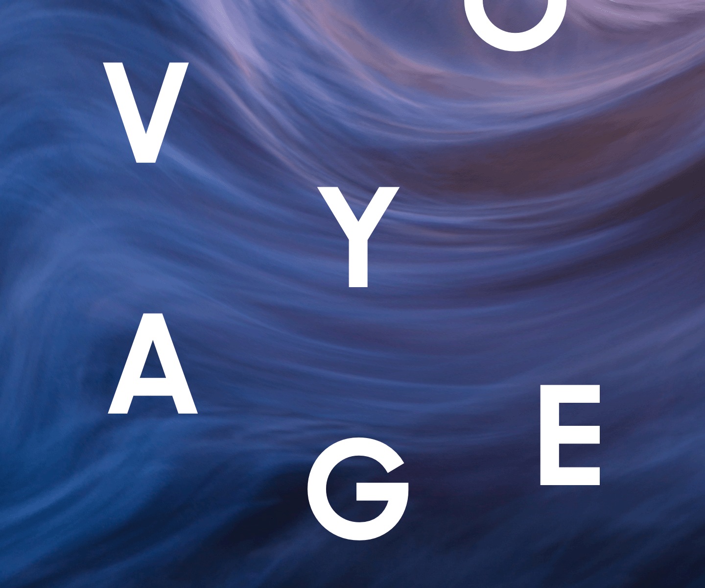 背景は、渦巻く煙で紺色と紫色で飽きることを知らない開拓者の精神が表現されている。背景には、V、O、Y、A、G、Eの文字が白抜きで配置されている。