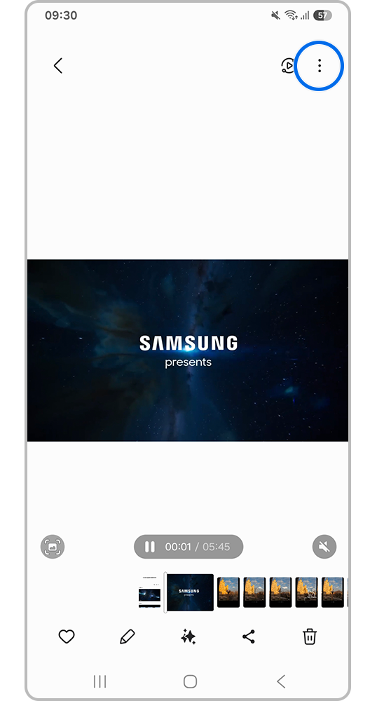 Экран смартфона,  нажатие три точки