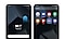 Dos pantallas ilustran cómo acceder a Samsung Free desde la pantalla de inicio del teléfono inteligente Galaxy. La primera pantalla muestra la pantalla de inicio. Esta se desliza hacia arriba y lleva a la segunda pantalla. El icono de la aplicación Samsung Free se muestra en la lista de aplicaciones.