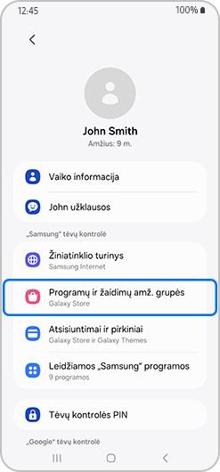 Tėvų kontrolės meniu su pažymėtais programėlių ir žaidimų amžiaus grupės.
