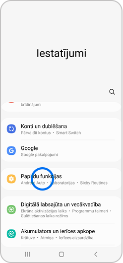 Iestatījumos pieskarieties opcijai "Papildu funkcijas".