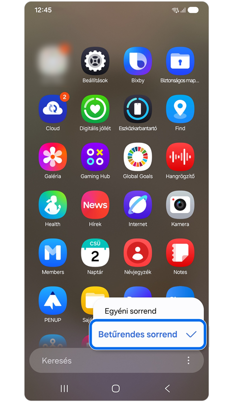 Az alkalmazások képernyőjének és a 'Rendezés' menü opcióinak megjelenítése, kiemelve az „Betürendes sorrend” opciót.