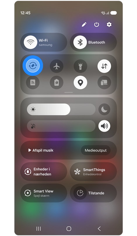 Hurtigindstillingspanel med 'Roter automatisk' aktiveret.