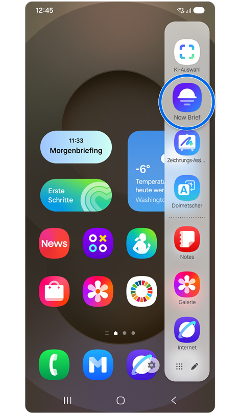 Startbildschirm von One UI 7 mit geöffnetem Seiten-Paneel. Now Brief ist markiert.