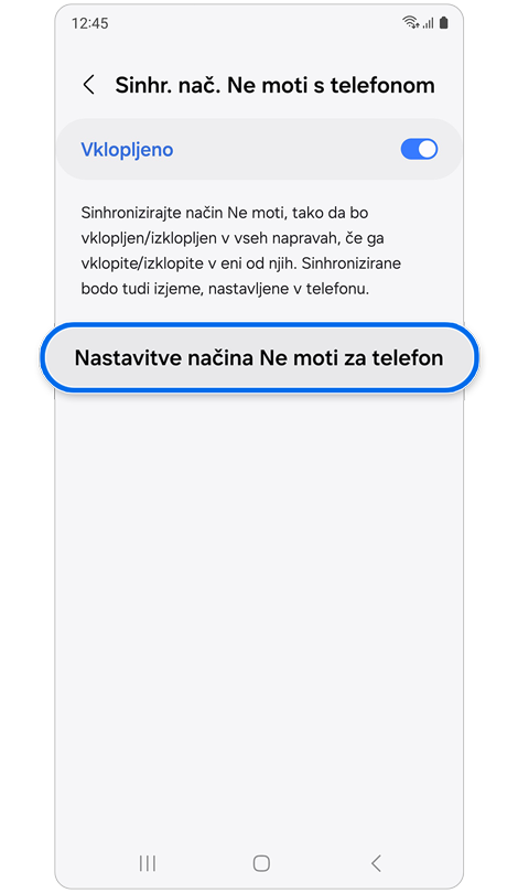 Zaslon z možnostjo sinhronizacije "Ne moti" na Galaxy Watch in telefonu.