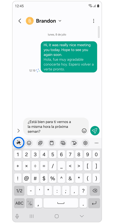 El icono de Asistente de escritura está seleccionado en una aplicación de mensajería.
