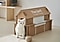 Een foto van de Samsung Eco-package die is omgebouwd tot een kattenhuisje