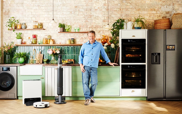 Jamie Oliver with the range of Bespoke AI appliances from Samsung