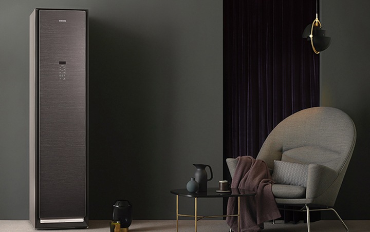 de AirDresser™ in een donker interieur