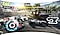 Scherm van een racegame. Een aantal F1-auto's rijden om ter snelst.
