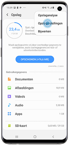 Tik op Meer en selecteer Opslaginstellingen