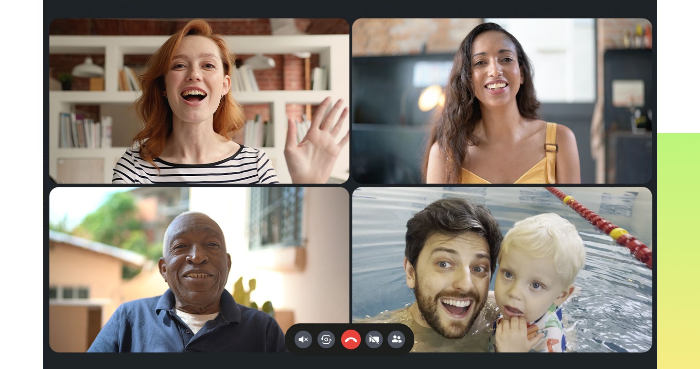 We zien vier mensen deelnemen aan een videogesprek op de Samsung Smart TV. Het beeld zoomt in op één vrouwelijke deelnemer. De scène verandert en we zien dezelfde vrouw nu op een smartphonescherm.