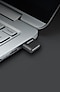 Odkryj pamięci USB FIT Plus, które posiadają niewielkie wymiary i możesz zostawić je na stałe przy swoim laptopie