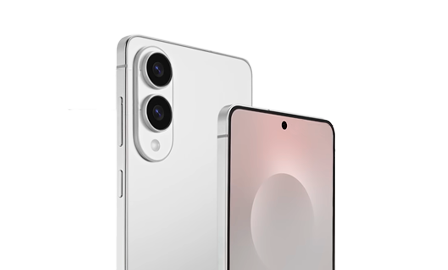 Galaxy S25 Edge z widocznymi różnymi aparatami