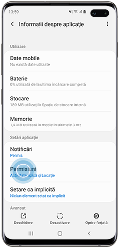 Funcția Permisiuni este selectată în Informații despre aplicație, pe un smartphone Galaxy
