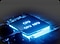 تتوهج شريحة داخل هاتف Galaxy Z Fold7 وتضيء الحروف CPU، وNPU، وGPU في الأعلى.