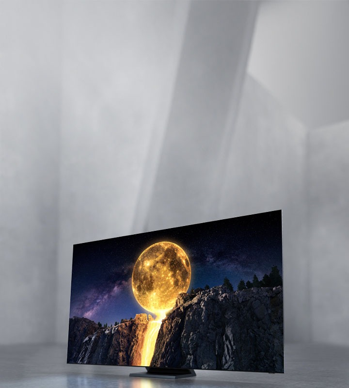 Samsung 2020 QLED TV which has complete Quantum Dot technology is being shown with the intensely shining moon on the screen. And It is showing Unrivaled QLED 8K with Quantum.