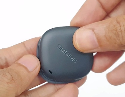 Battery cover being snapped back on SmartTag