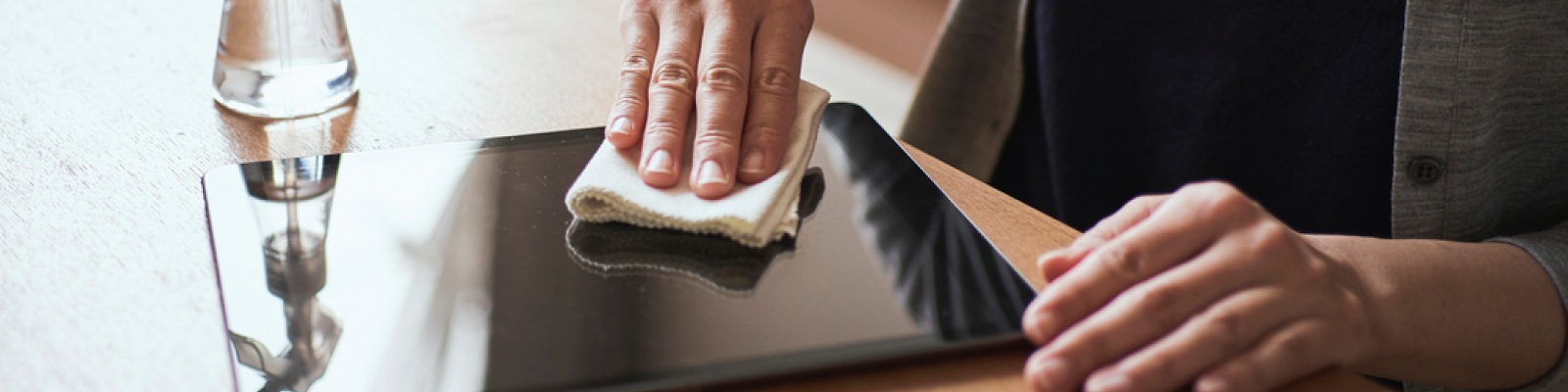 Tablet schoonmaken