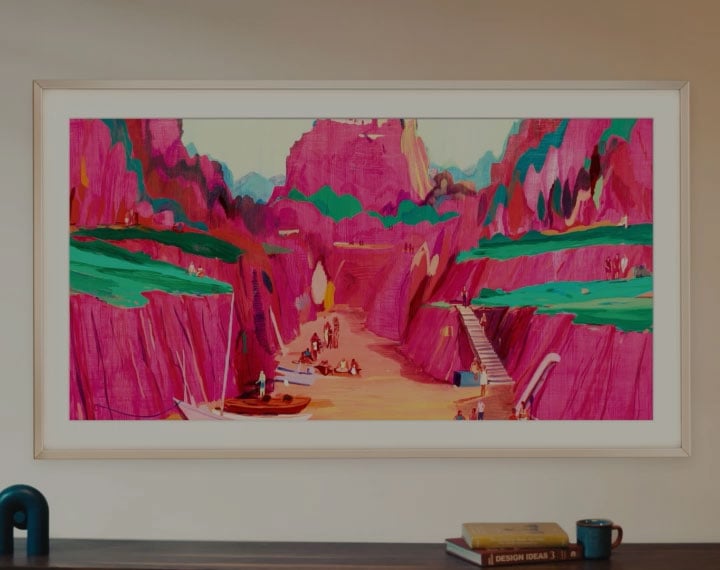 The Frame från Samsung visar en vacker målning med rosor i olika nyanser av rosa, gult och grönt.