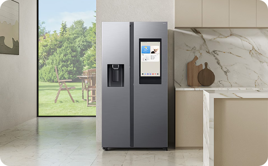 Ett Bespoke AI-kylskåp i ett kök