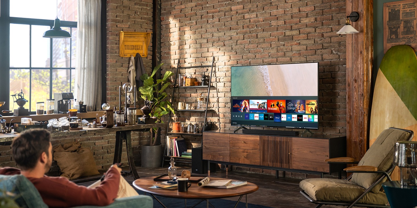 Samsung Smart Remote för Samsung TV på ett bord