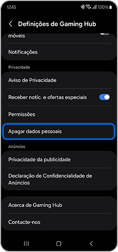 View of step 3. The “Gaming Hub Settings” screen with a tap on the “Erase personal data” option.