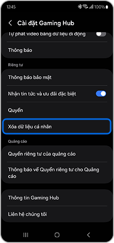 View of step 3. The “Gaming Hub Settings” screen with a tap on the “Erase personal data” option.