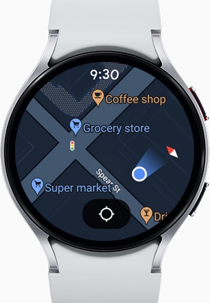 Galaxy Watch6 顯示了 GPS 功能,在地圖上顯示使用者的位置。背景中的地圖與手錶螢幕上顯示的 GPS 地圖風格相似。