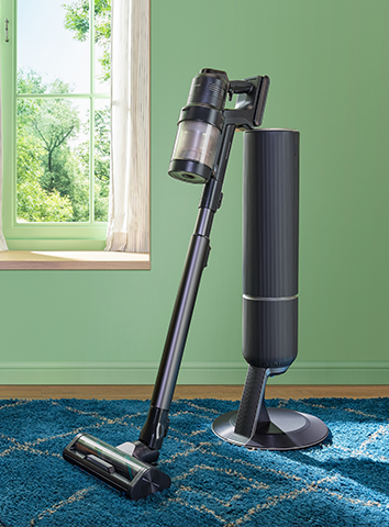 A Samsung Jet 90 stands upright on a Z-Station with various tools next to a Clean Station.