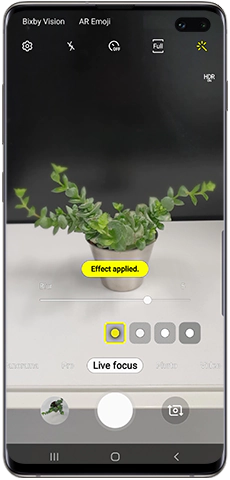 Live focus blur effects in Galaxy S10 camera