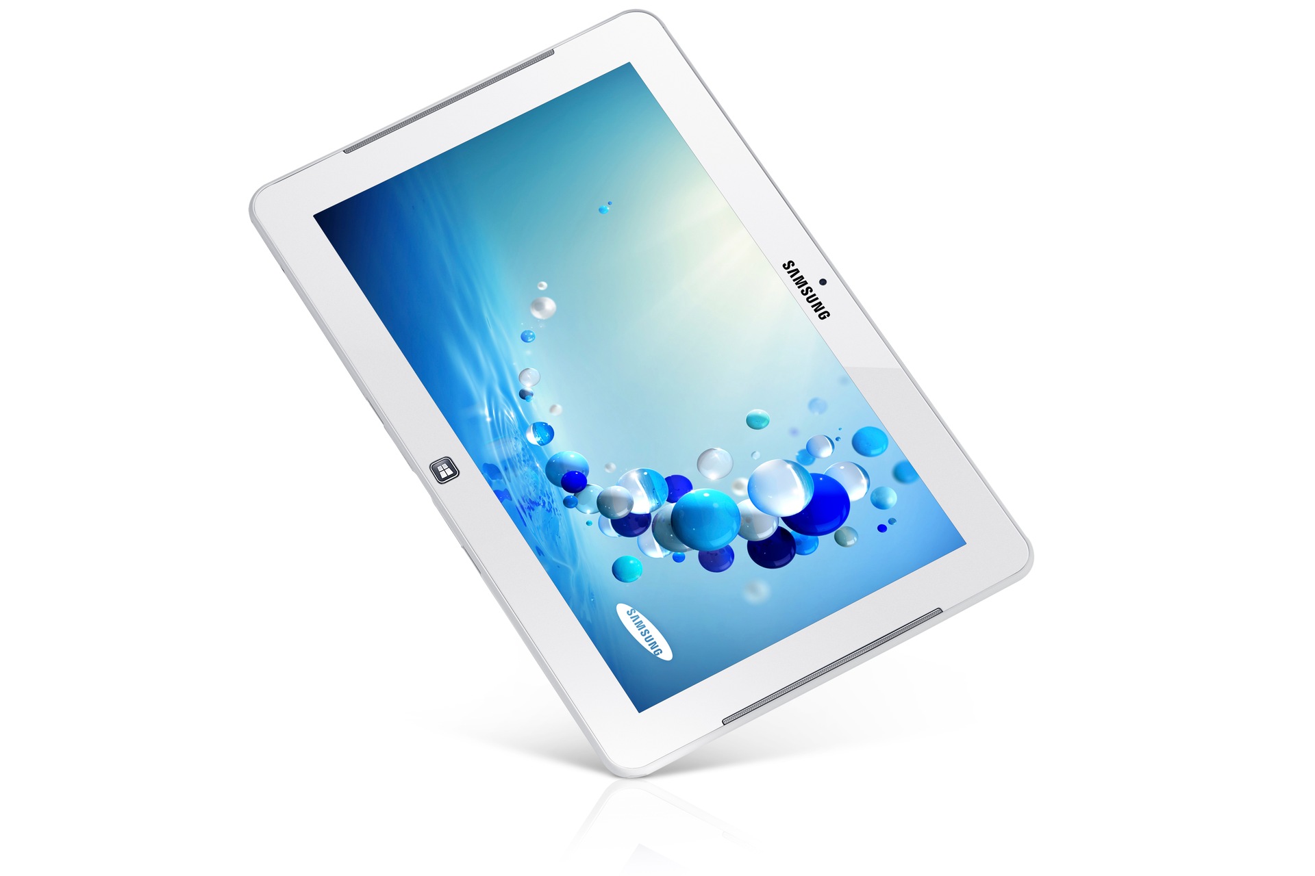 XE500T1C 27 Dynamic white