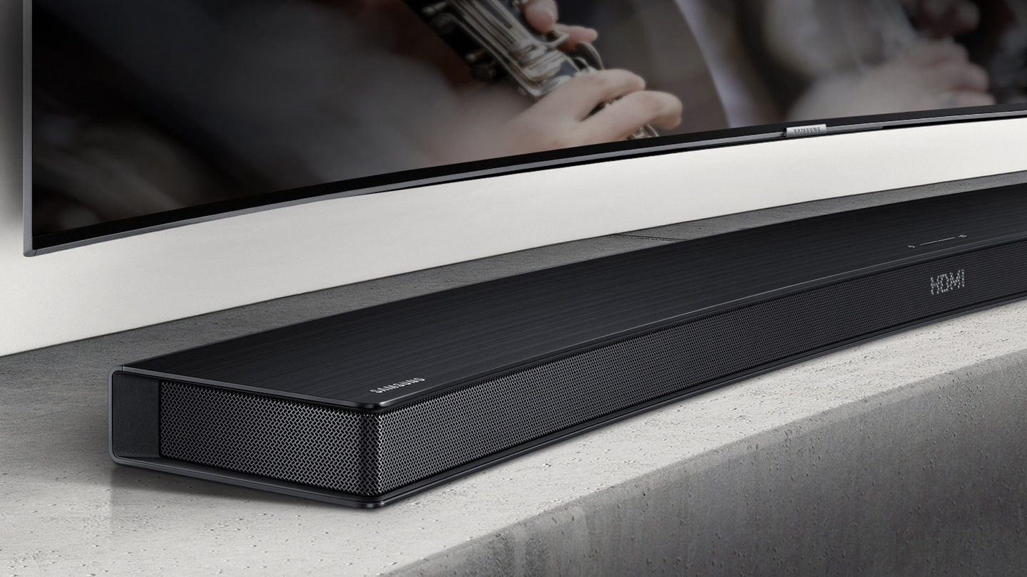 L'abbinamento perfetto per il tuo TV curvo