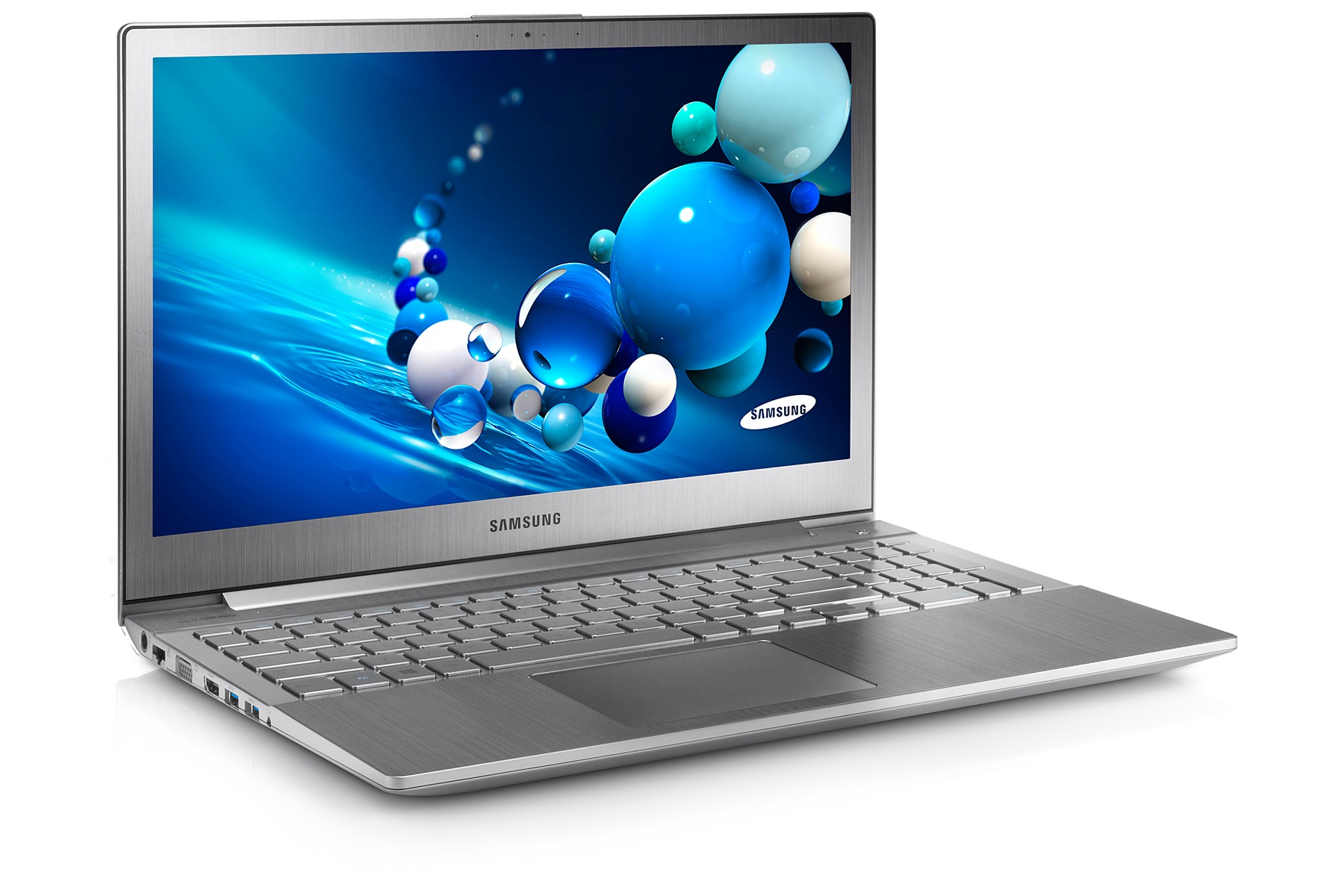 NP770Z5E 3 Vista angolo sinistro Argento