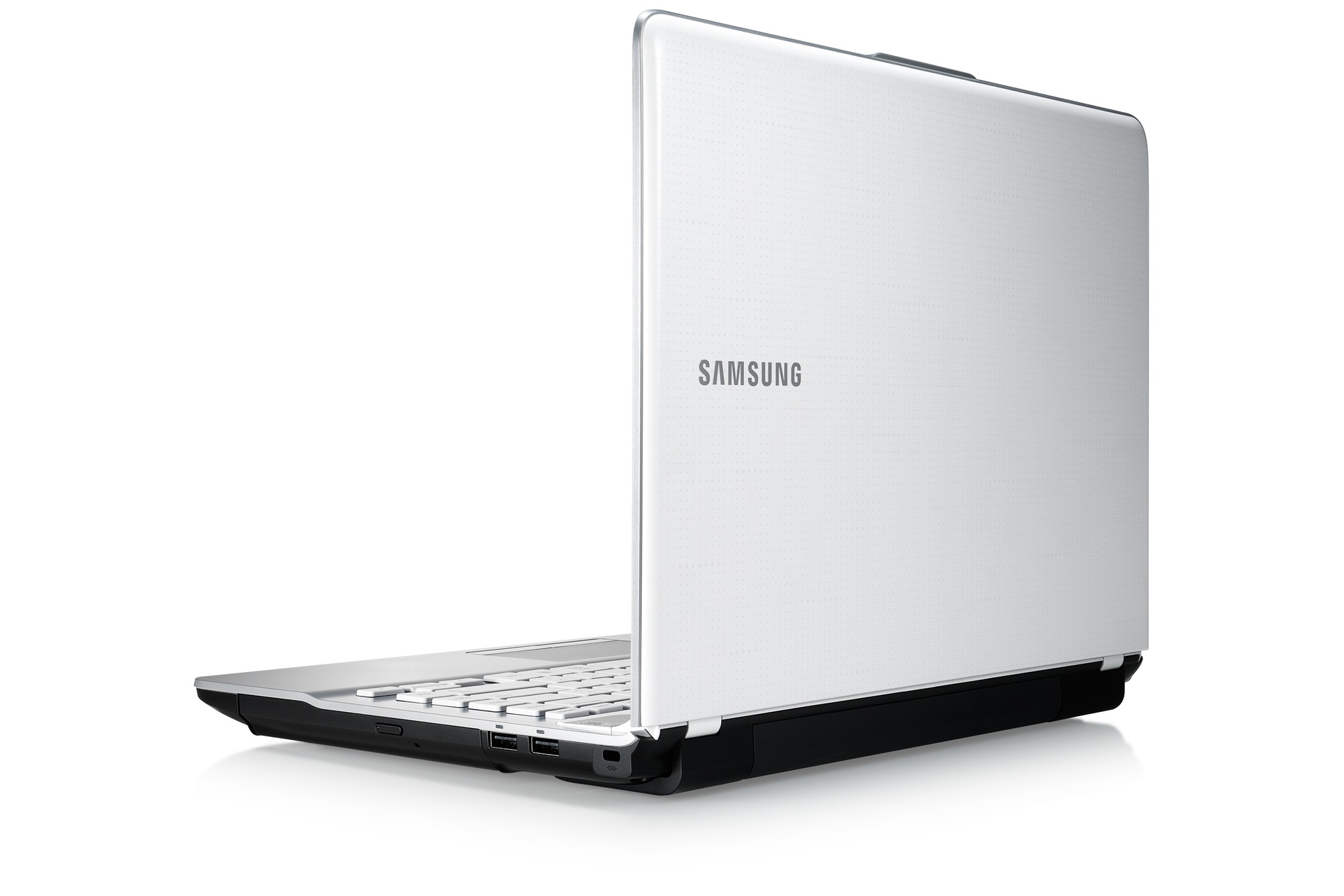 NP500P4C 64 Dynamic White