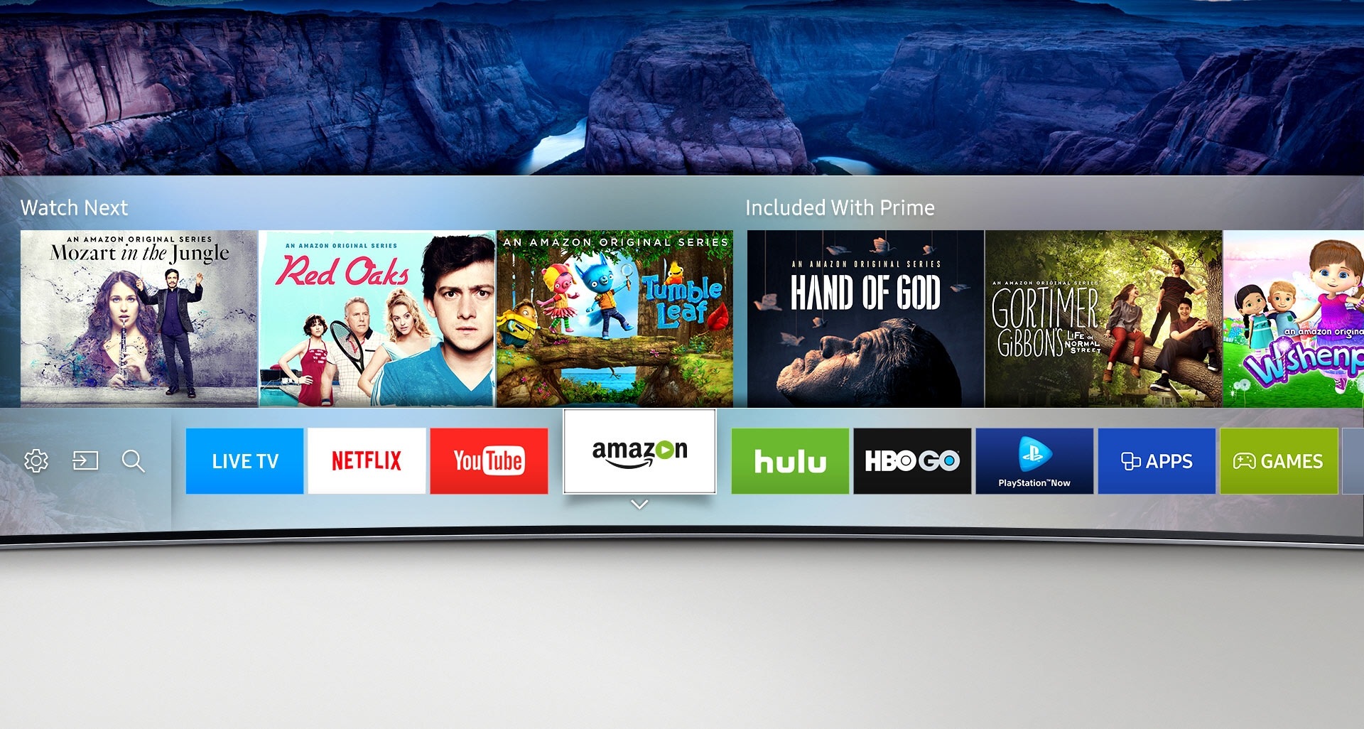 Le nouveau Smart Hub offre un point d'accès unique à la télévision en direct, aux services de la télévision connectée (OTT), aux jeux et bien plus encore. Vous pouvez accéder à vos contenus favoris aussitôt le téléviseur allumé.