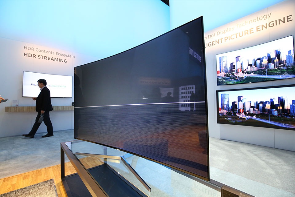 SUHD TV slim design