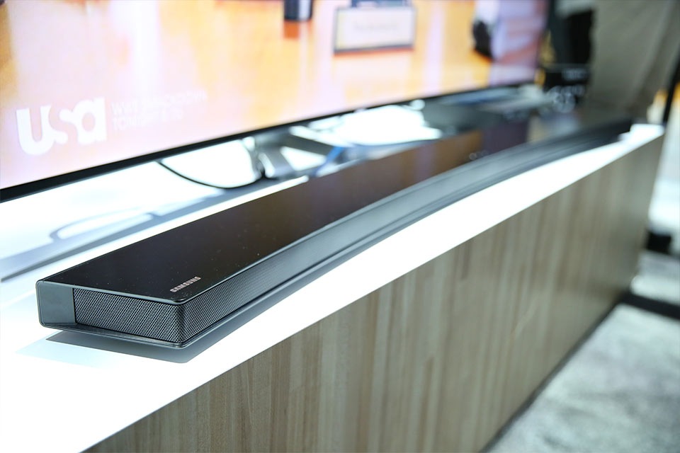 SUHD TV curved soundbar design