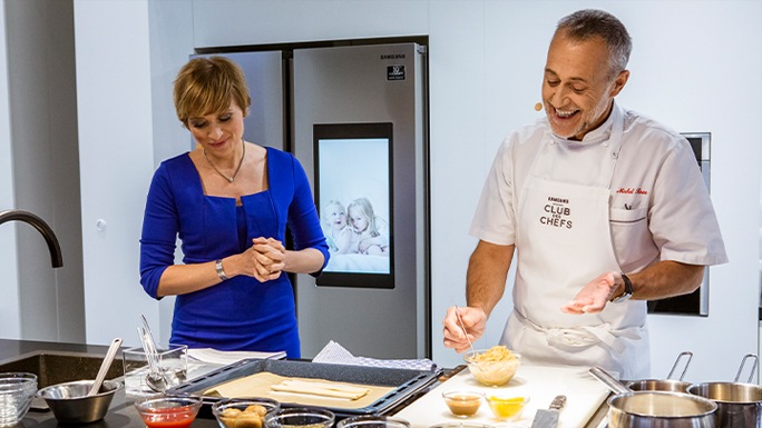 Club des Chefs مع الطعام