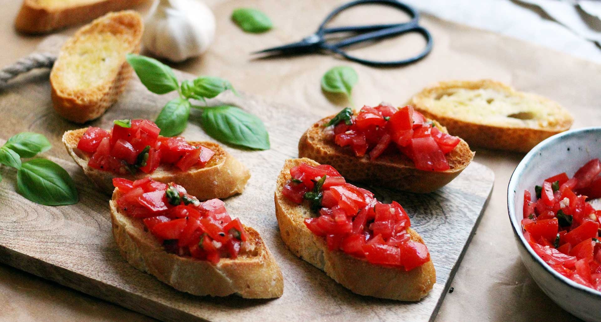 MIKROKÜCHE: BRUSCHETTA MIKROKÜCHE: BRUSCHETTA