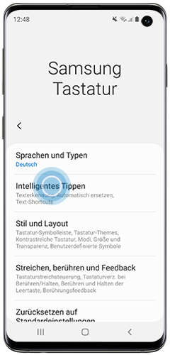 Intelligentes Tippen ist in den Einstellungen der Samsung Tastatur des Galaxy S10e markiert.
