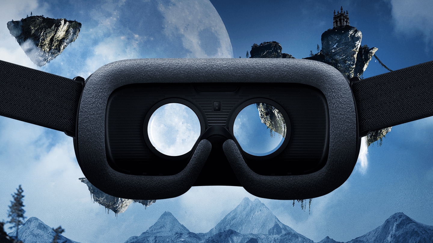 Come in and experience virtual reality with Gear VR