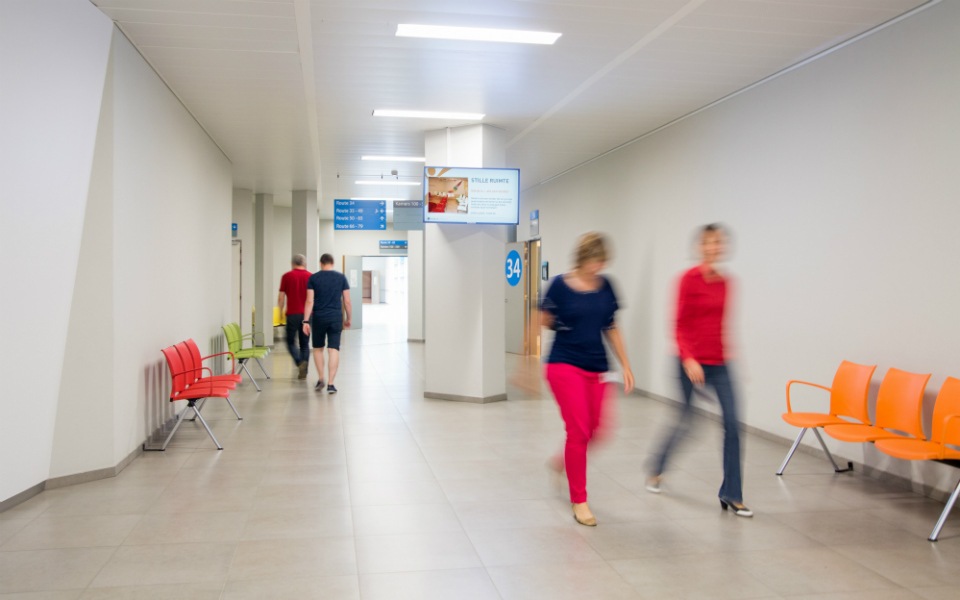 Sterke communicatie in het ziekenhuis met digital signage Sterke communicatie in het ziekenhuis met digital signage