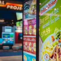 QSR-sales stijgen met juiste signage-strategie