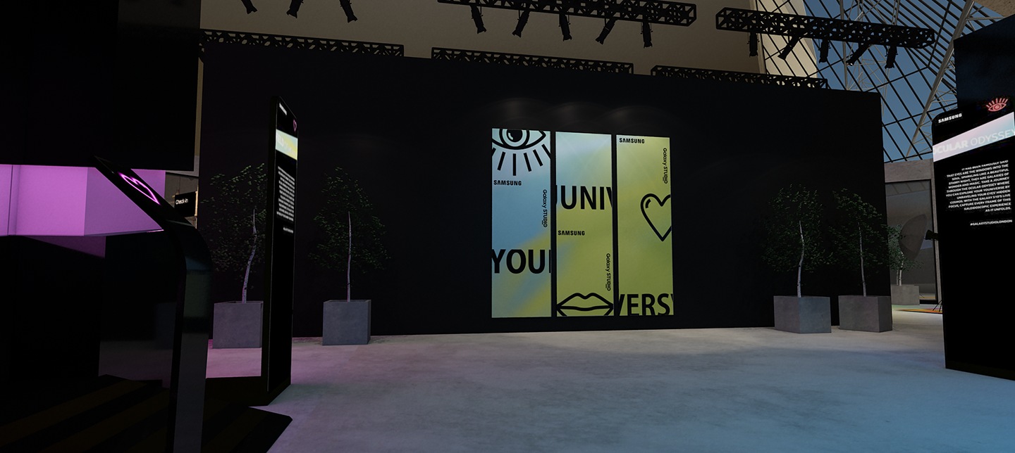 Vista em 3d de banners impressos escrito YOU, que fica dentro do galaxy studio S10 em São Paulo, no shopping eldorado