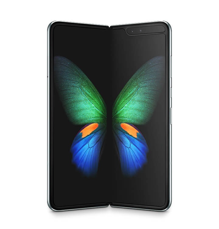 Galaxy Fold Gold Fold couleur argent spatial, déplié et vu de l’avant, affichant un papillon vert, bleu et orange à l’écran.
