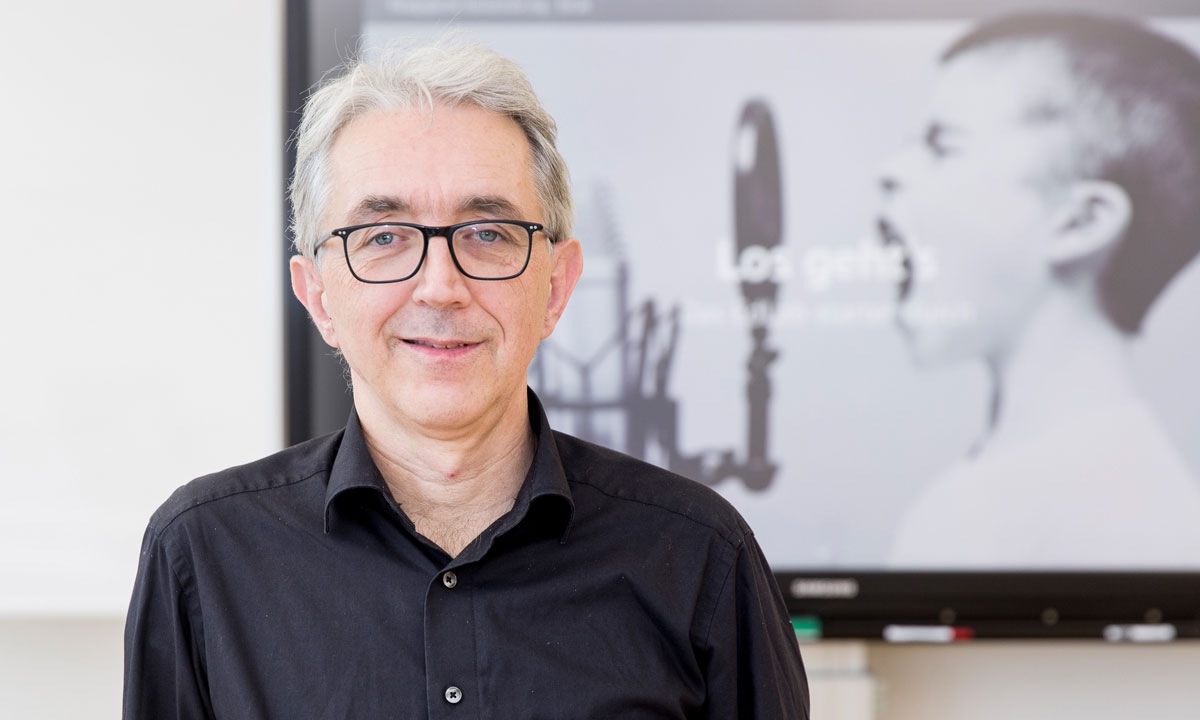 « L’enseignement et le progrès s’enrichissent mutuellement. »